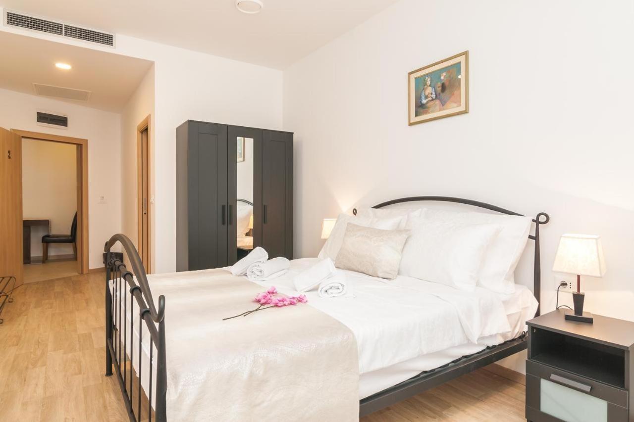 Via Domus Hotel Split Kültér fotó