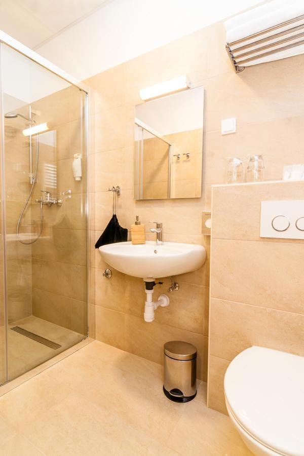 Via Domus Hotel Split Kültér fotó