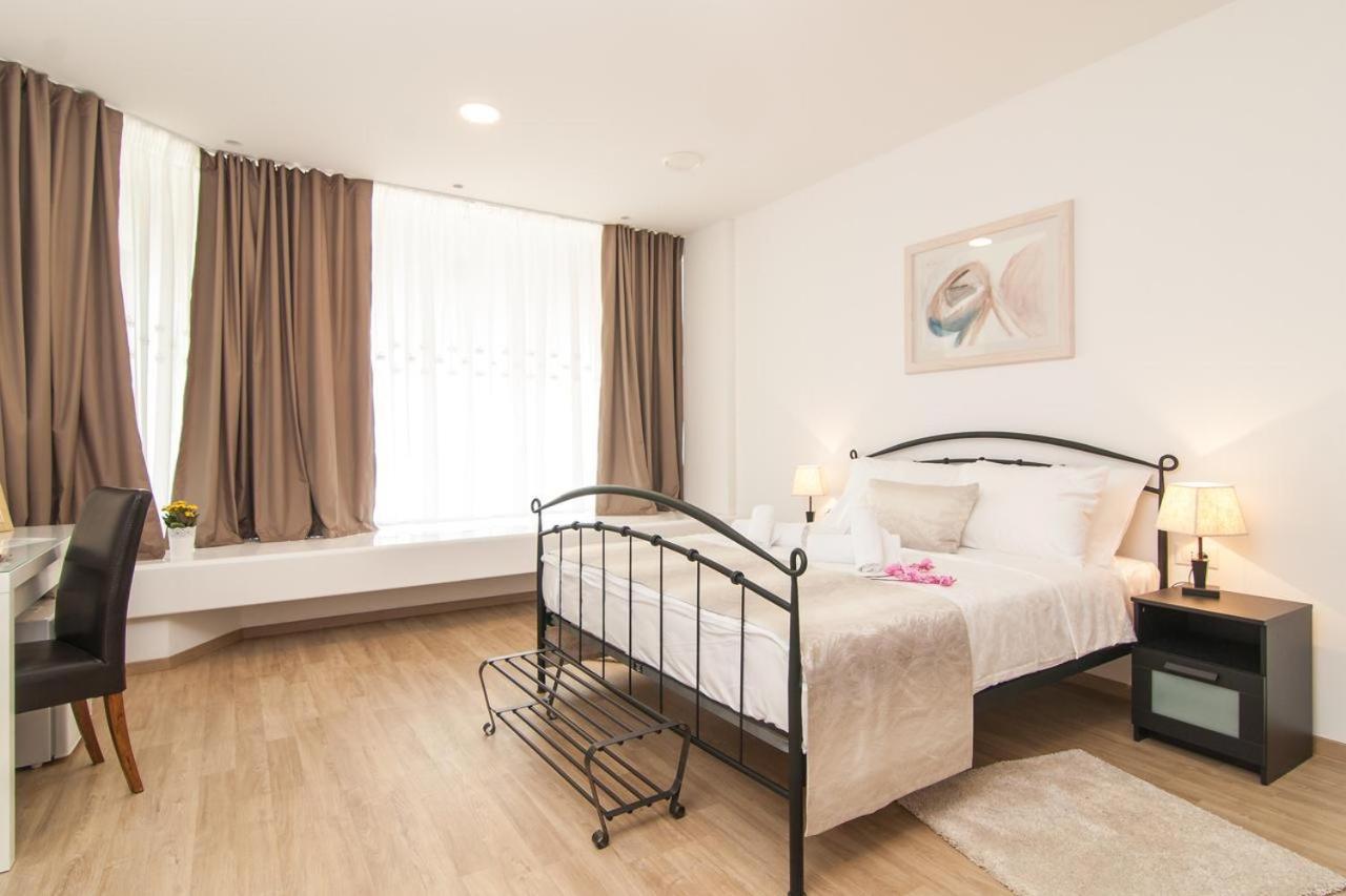 Via Domus Hotel Split Kültér fotó